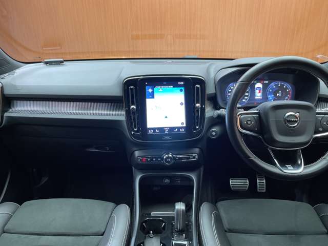Volvo XC40 4