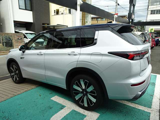 Mitsubishi Outlander 12