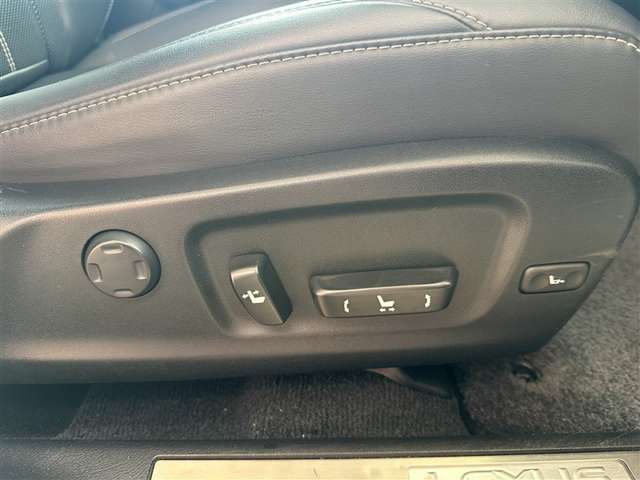 Lexus RX 9