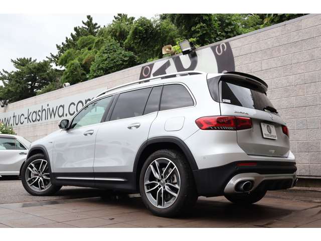 Mercedes-Benz GLB 6