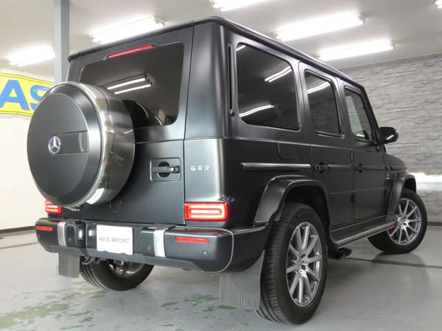 Mercedes-Benz G-Class 2