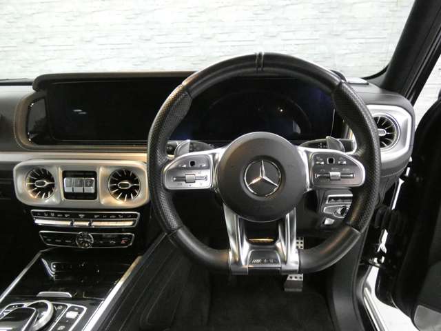 Mercedes-Benz G-Class 9