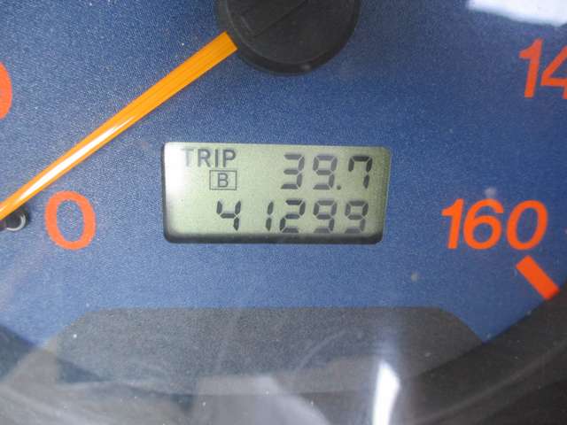 Mazda Titan Dash 8