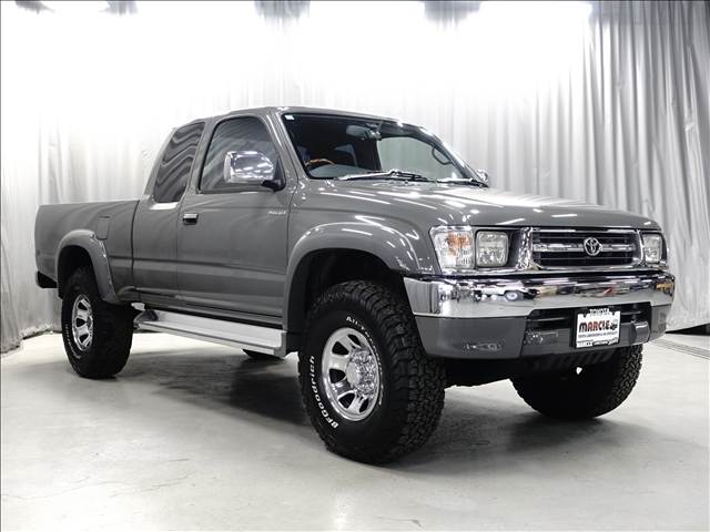 Toyota Hilux 4
