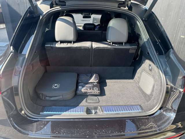 Mercedes-Benz EQS SUV 9