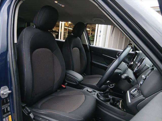 MINI Crossover 7