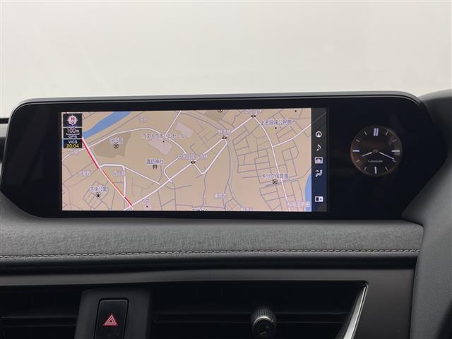 Lexus UX 4