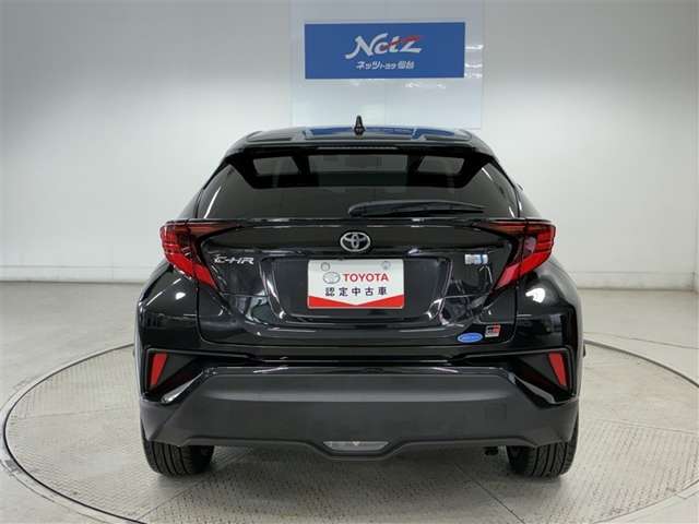 Toyota C-HR 6