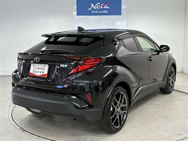 Toyota C-HR 8