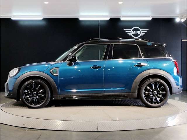 MINI Crossover 7