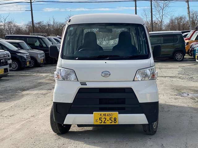 Daihatsu Hijet Cargo 6