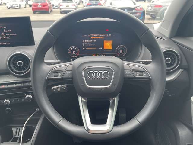 Audi Q2 4