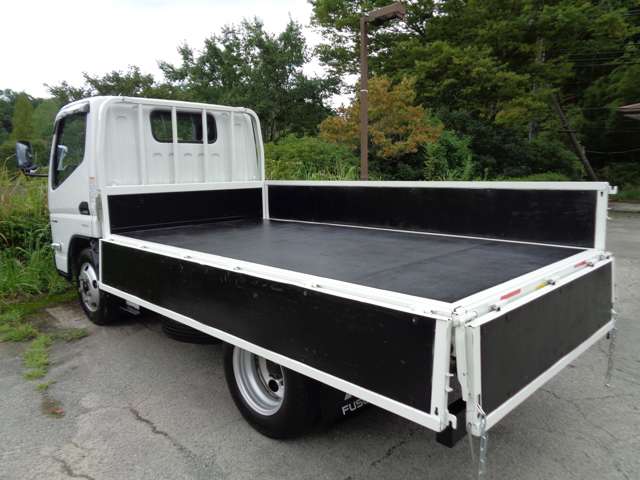 Mitsubishi Fuso Canter 11
