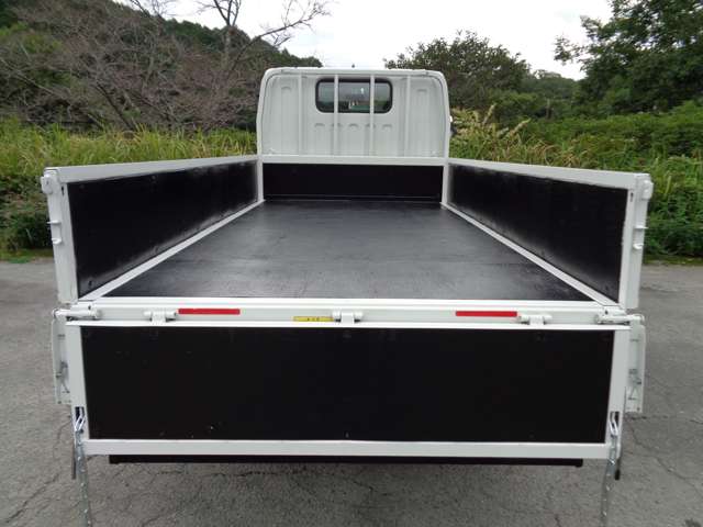 Mitsubishi Fuso Canter 10