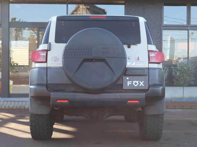 Toyota FJ Cruiser 8