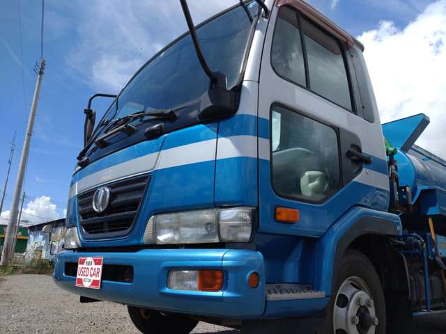 UD Trucks Condor 9
