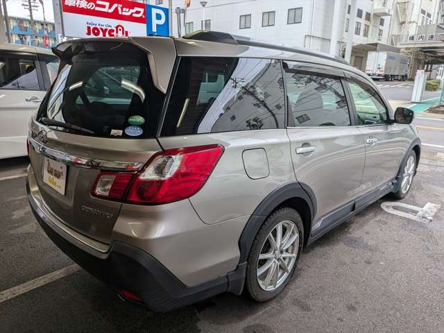 Subaru Exiga Crossover7 6