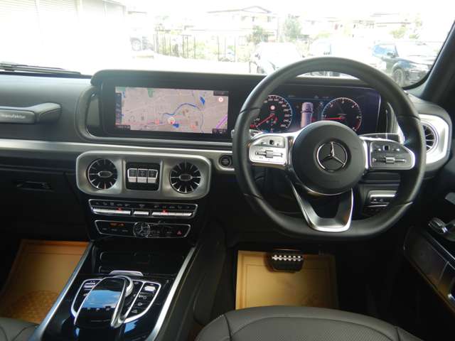 Mercedes-Benz G-Class 9