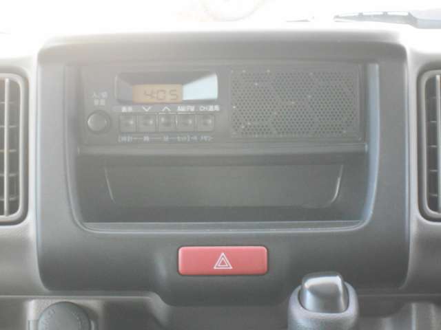 Nissan NV100 Clipper 11