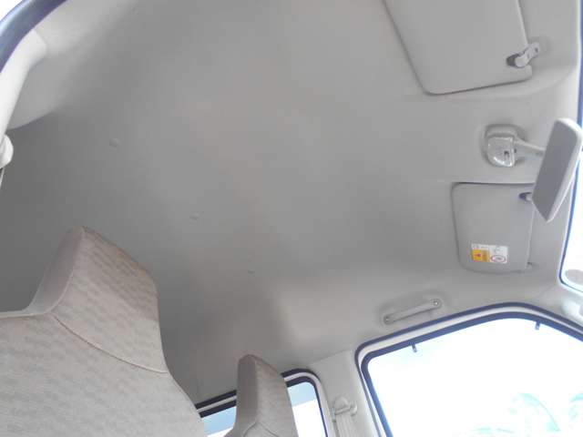 Nissan NV100 Clipper 8