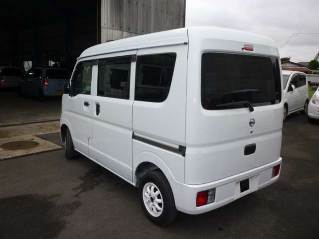 Nissan NV100 Clipper 4