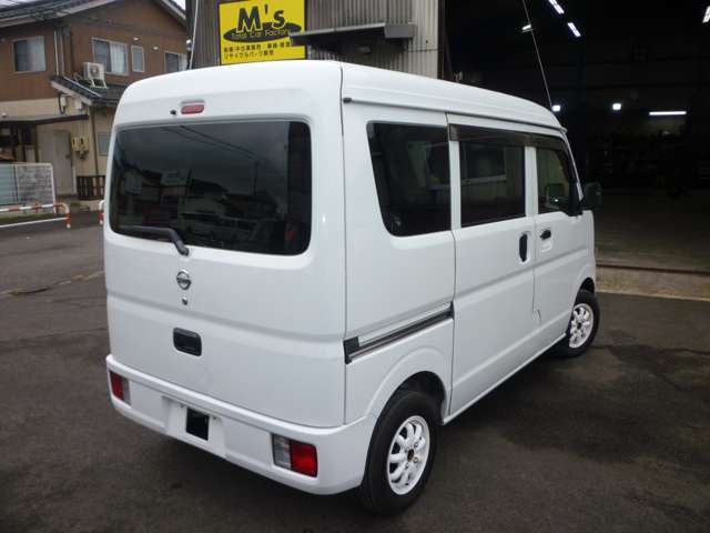 Nissan NV100 Clipper 6
