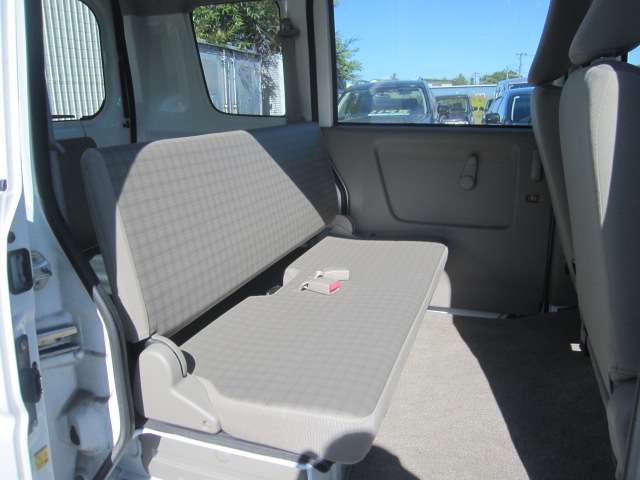 Nissan NV100 Clipper 12