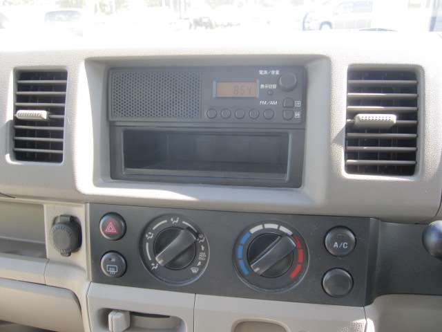 Nissan NV100 Clipper 7