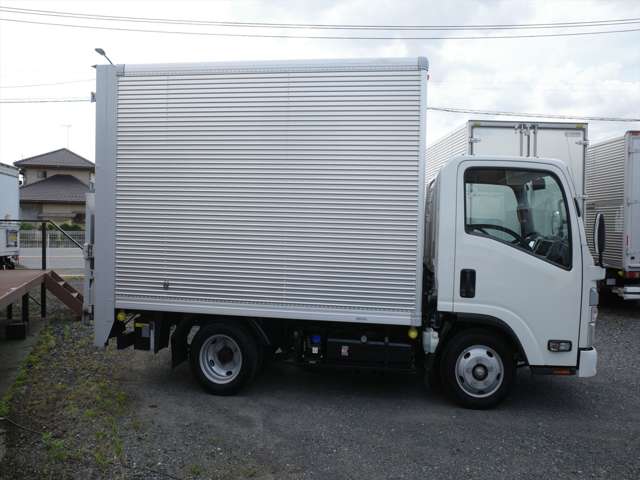 Isuzu Elf 5