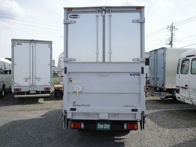 Isuzu Elf 7