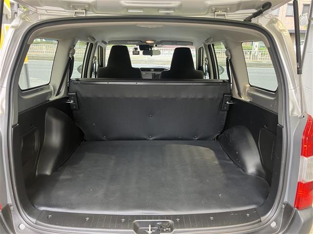Toyota Probox Van 9