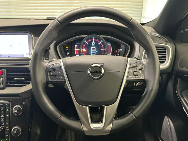 Volvo V40 Cross Country 3