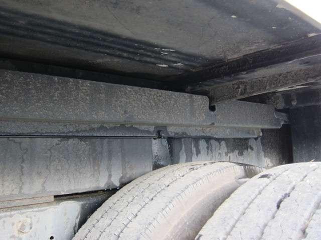 Isuzu Elf 11