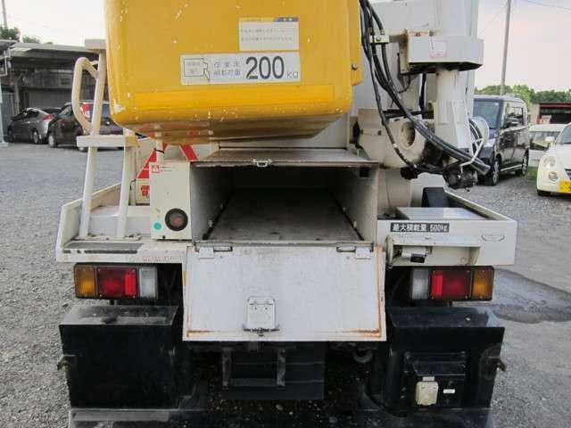 Isuzu Elf 12