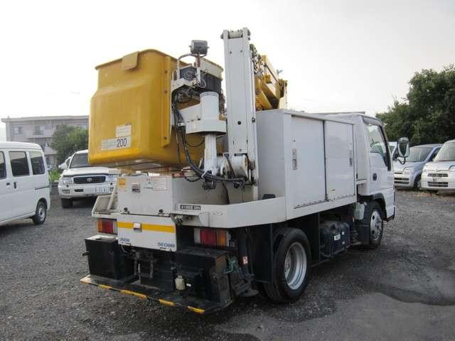 Isuzu Elf 5