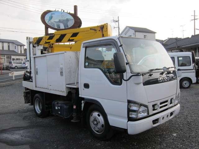 Isuzu Elf 7