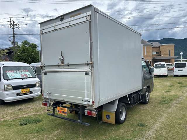 Mazda Bongo Truck 8