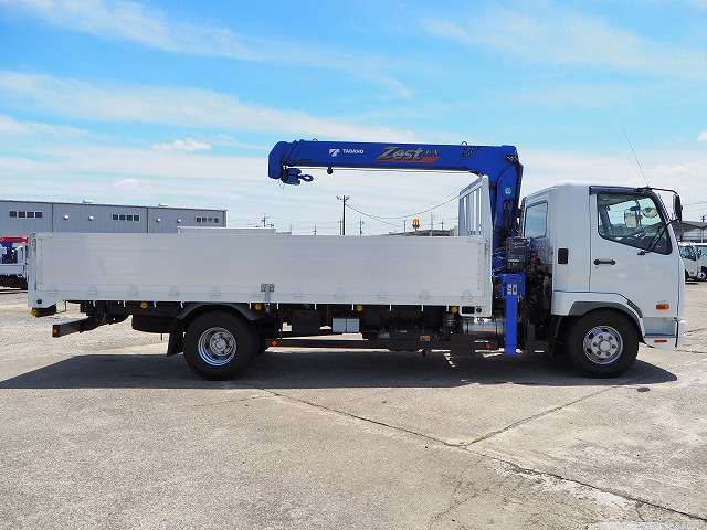 Mitsubishi Fuso Fighter 8