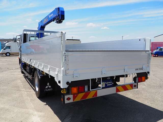 Mitsubishi Fuso Fighter 9