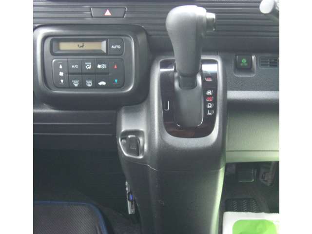 Honda N-VAN 11