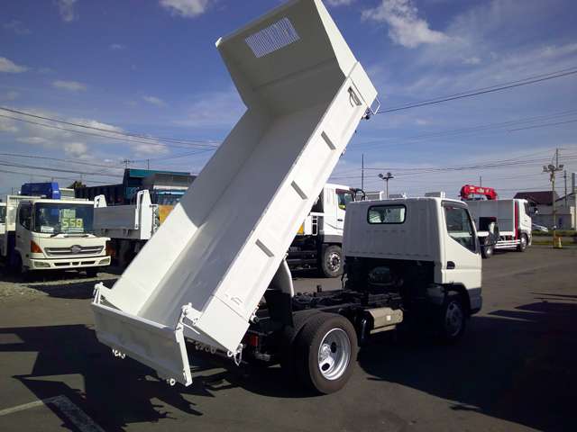 Mitsubishi Fuso Canter 7