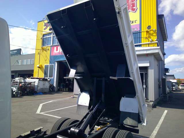 Mitsubishi Fuso Canter 8