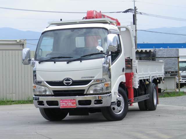 Hino Dutro 2