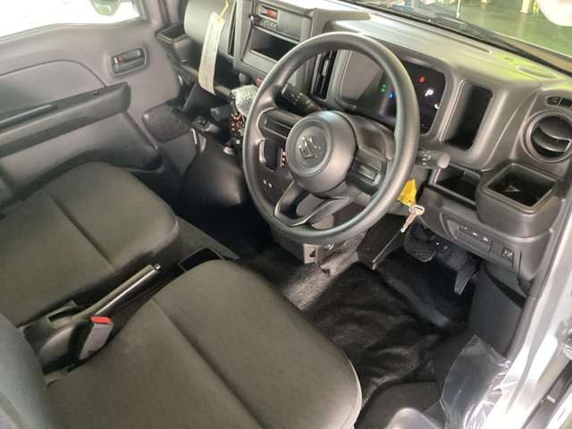 Suzuki Every 12