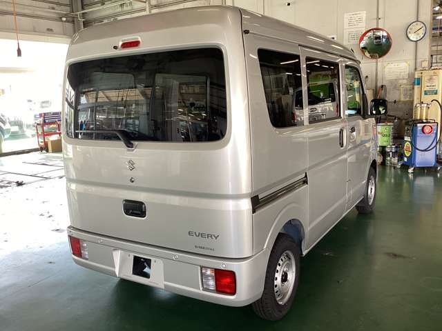 Suzuki Every 4