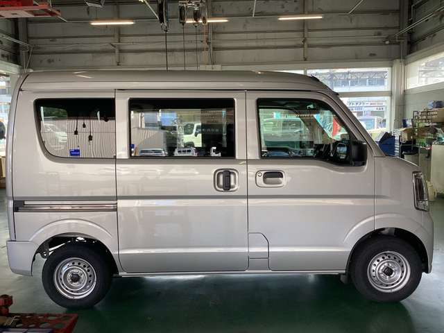 Suzuki Every 8