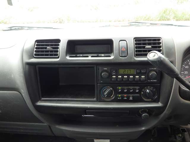 Mazda Bongo Truck 12