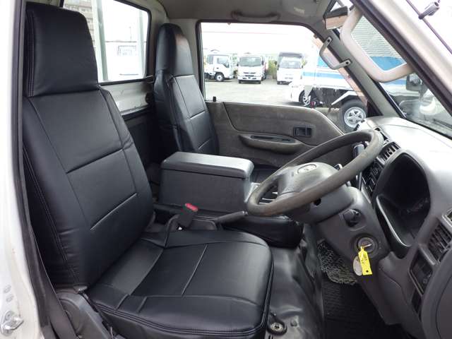 Mazda Bongo Truck 10