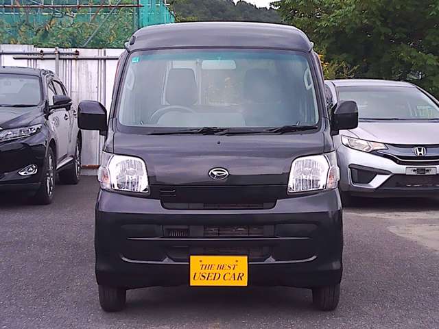 Daihatsu Hijet Cargo 4