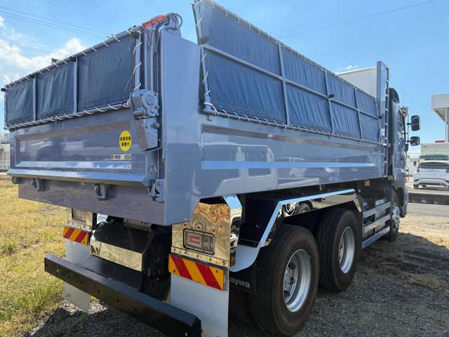 Hino Profia 2